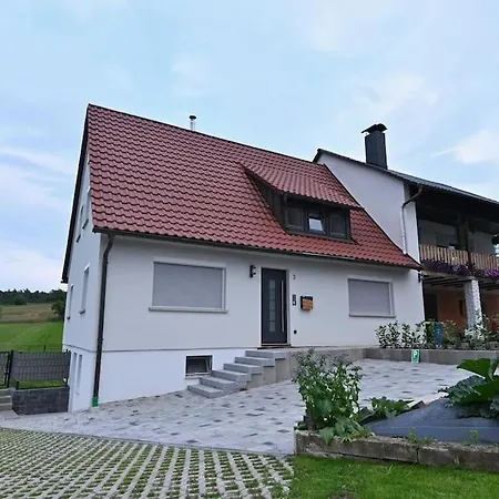 Apartment Entspannung Und Erholung, Mit Traumhaftem Blick In Oberaurach
